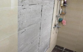 新房贴砖为了一劳永逸，咬牙上了瓷砖胶，没想到还不如水泥砂浆